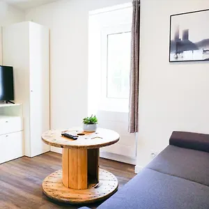 https://les-studios-propres-et-tout-quips.inbrittany.com